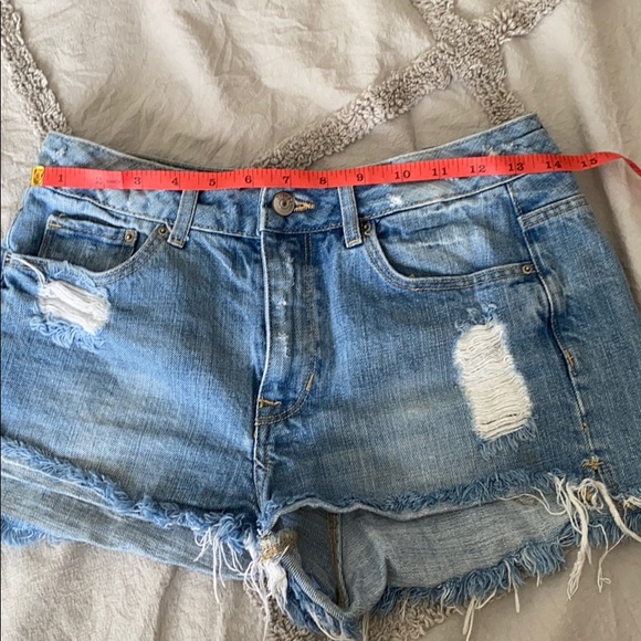 H&M Demin Shorts - Picture 7 of 8